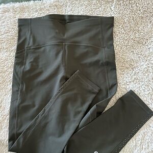 Lululemon cropped leggings